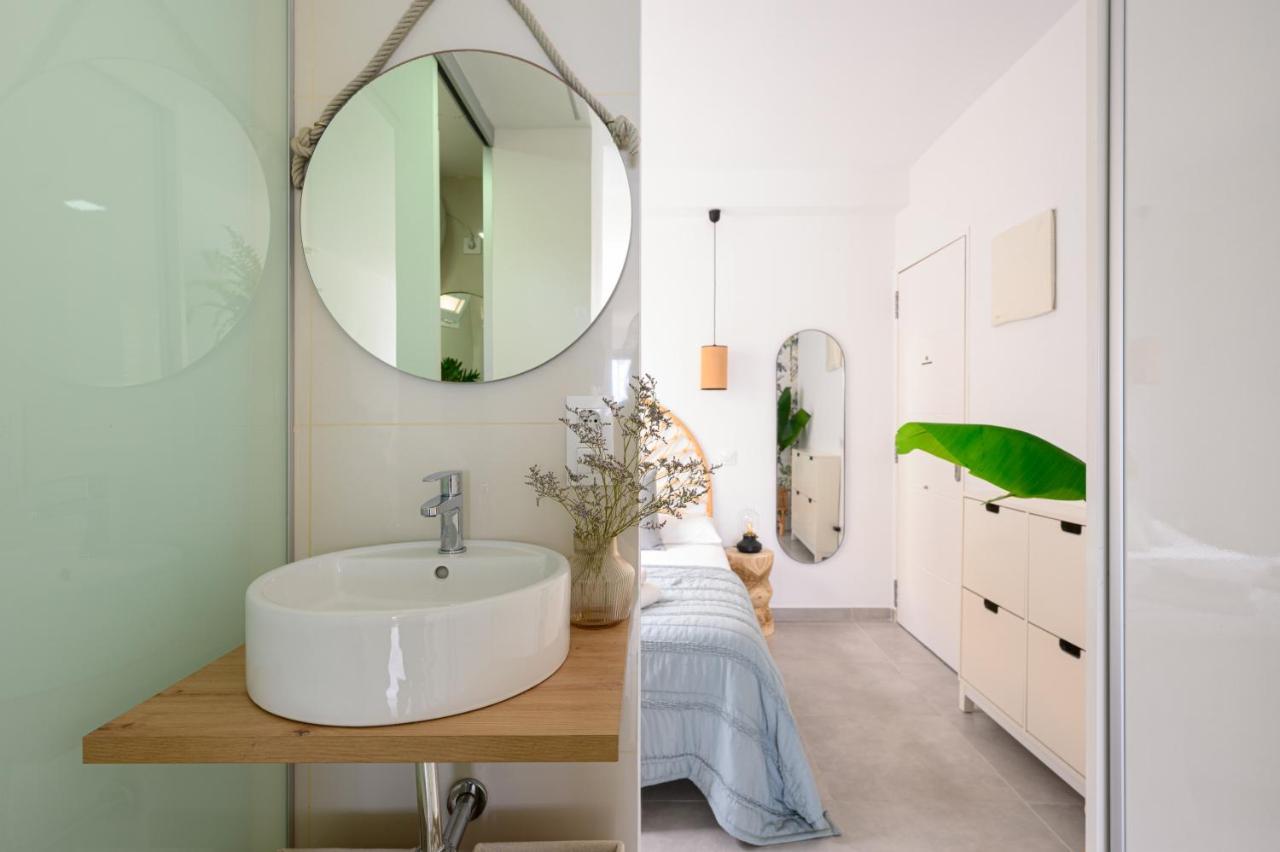 Stylish Sea View Accommodation Las Canteras Лас Палмас де Гран Канария Екстериор снимка